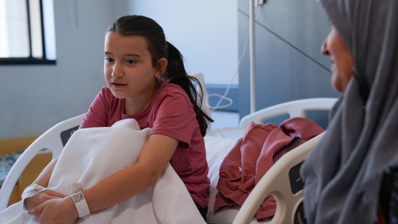 Ayşe 6 gün sonra İzmir`de gözünü açtı