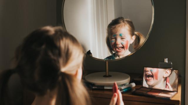 Makyaj videolar� k���k ya� grubunu tehdit ediyor