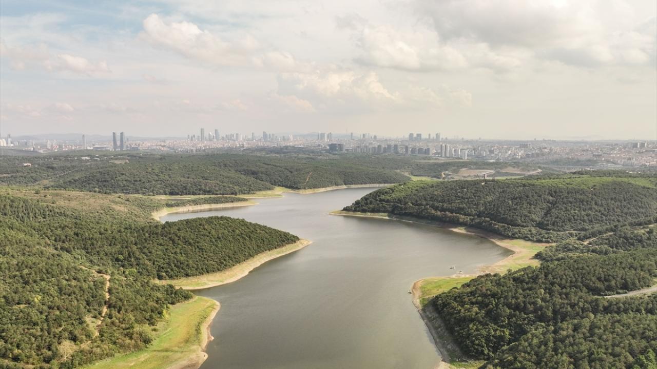 Alibeyköy`deki kuraklık görüntülendi