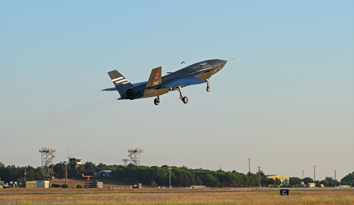 Kısa pistli gemilere iniş-kalkış kabiliyeti