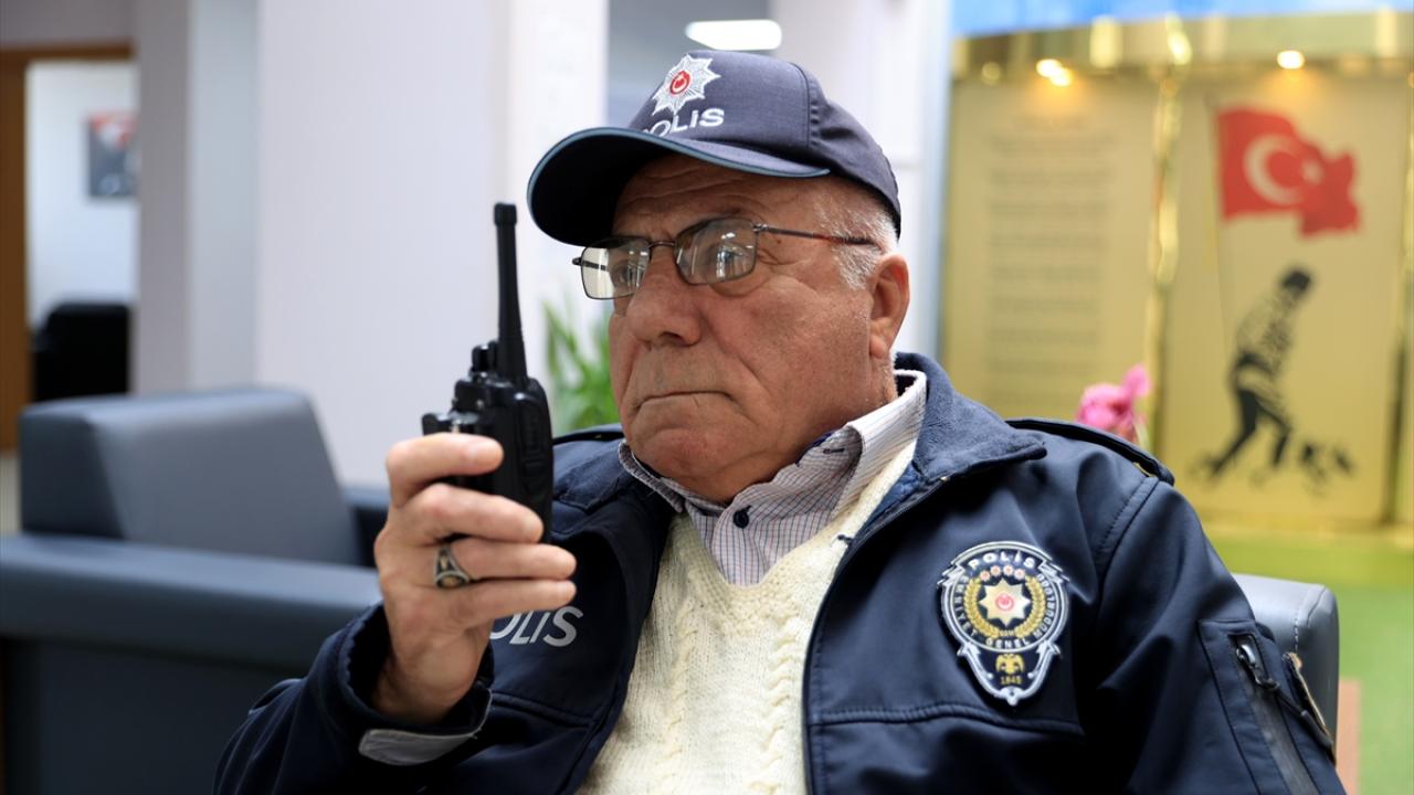 Meslektaşlarıyla devriye görevini yaptı