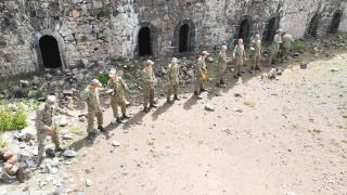 Mehmetçik ecdadın vatan savunmasında kullandığı Erzurum'daki tabyaları temizledi