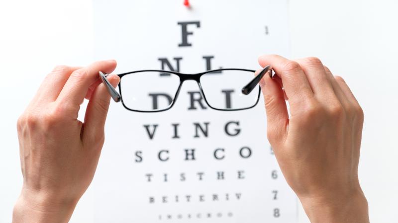 2050'ye kadar gen�lerin yakla��k y�zde 40'� miyop olabilir