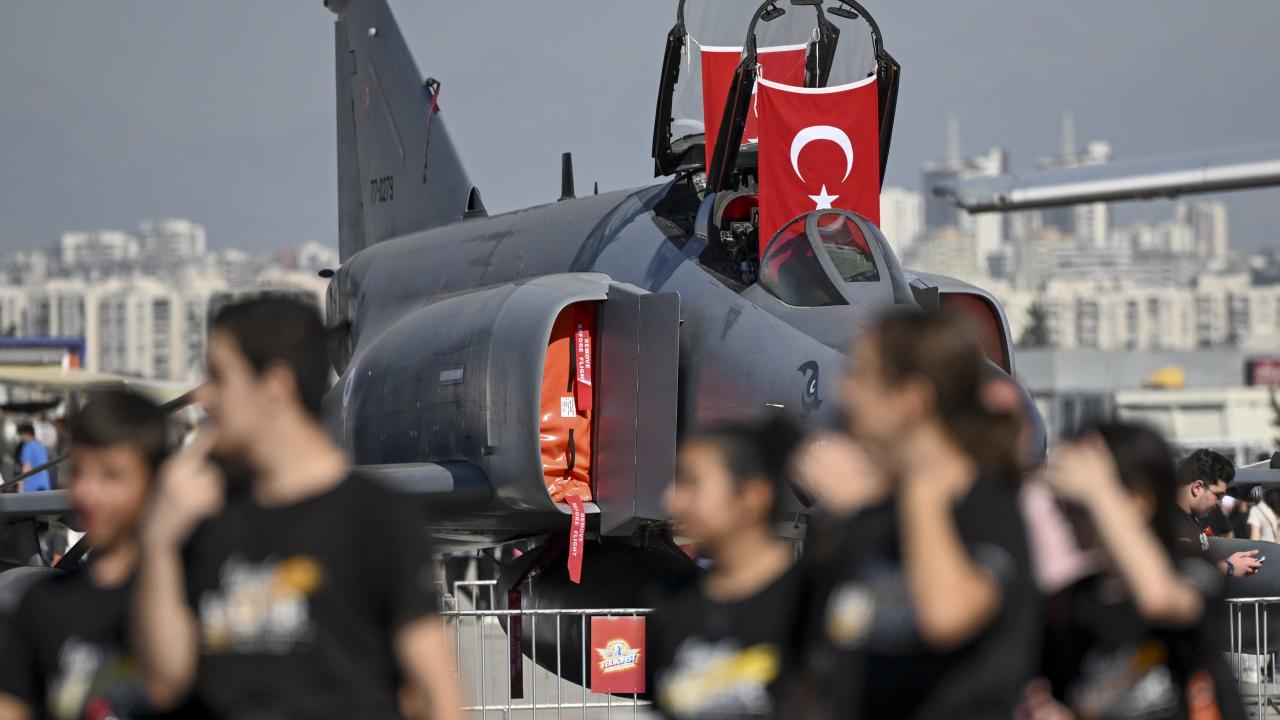 Yarışmalar sürecek