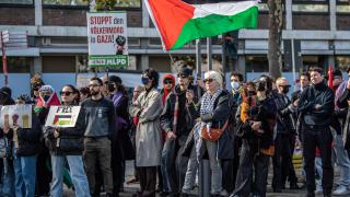 Almanya'da Filistin'e destek gösterisine katılanlara polis biber gazıyla müdahale etti