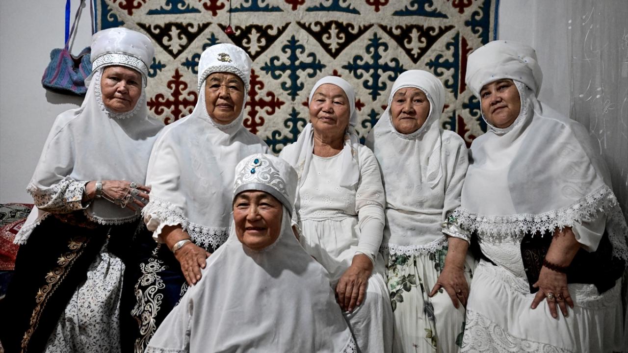 Türkistan`ın kıymetli eseri: Yesevi Türbesi