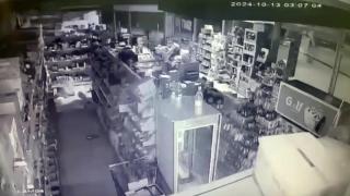 Afyonkarahisar'daki deprem anı kamerada