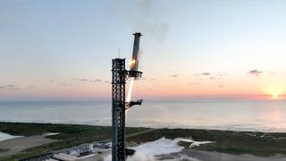 SpaceX'in Starship roketi beşinci test uçuşunda başarılı iniş yaptı
