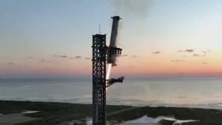 SpaceX, Starship roket güçlendiricisini böyle yakaladı