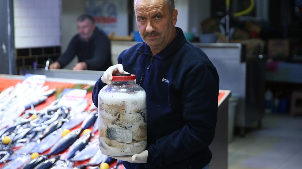 "İsteyene palamut salamuranın tarifini veriyoruz"