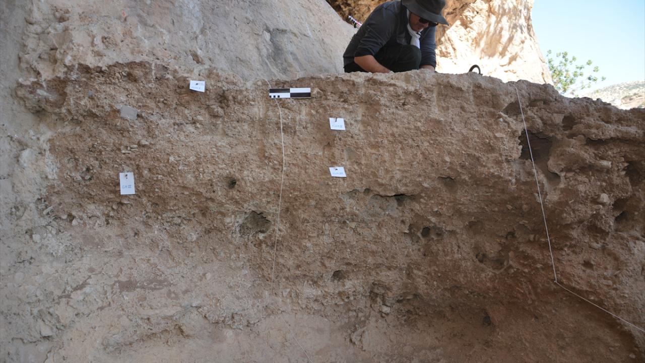 "Bölgenin Paleolitik Çağ`a ait ilk mağara kazısı"