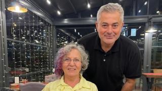 Eski hakem 'Heimlich' manevrasıyla hayat kurtardı