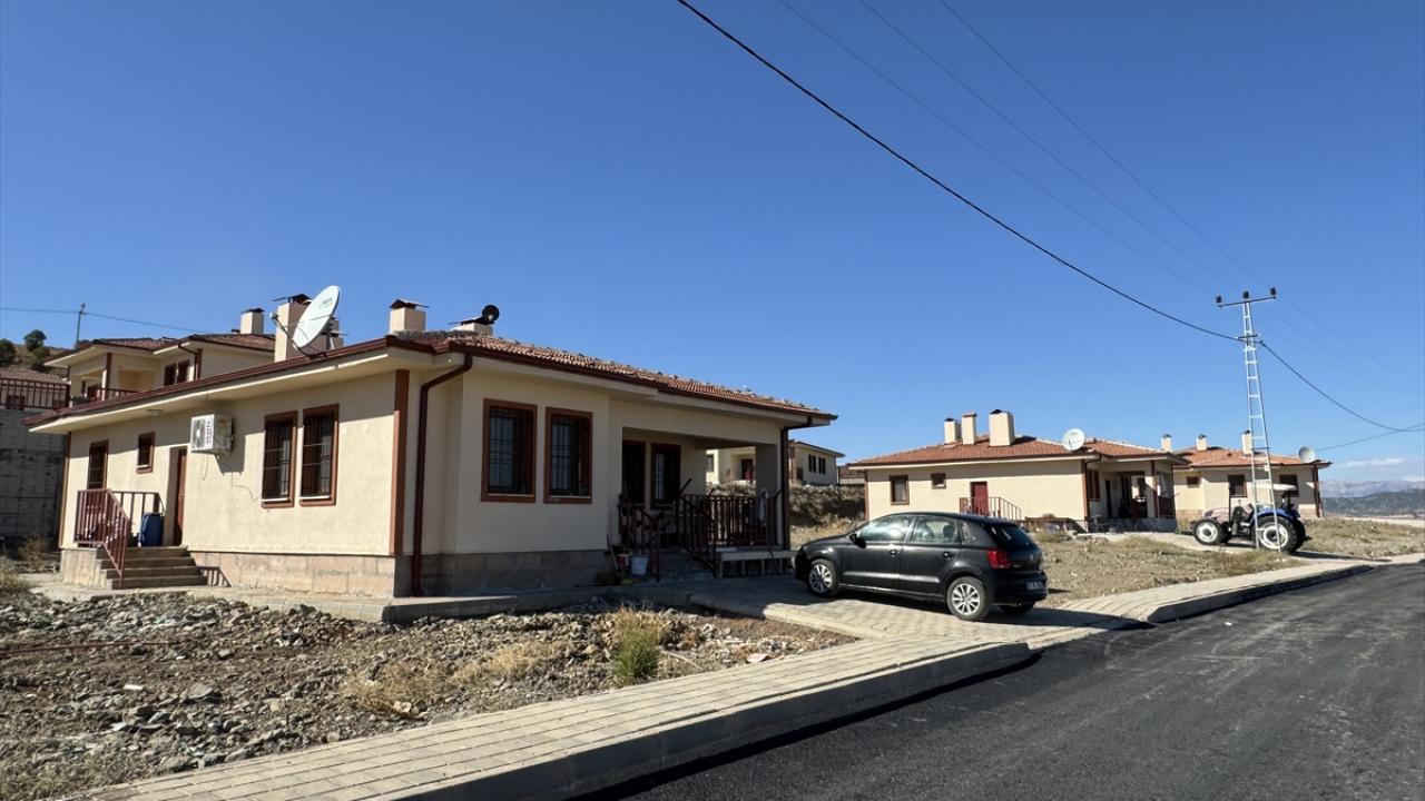 "Ailelerimiz bize `villa yapıyorsunuz` diyor"