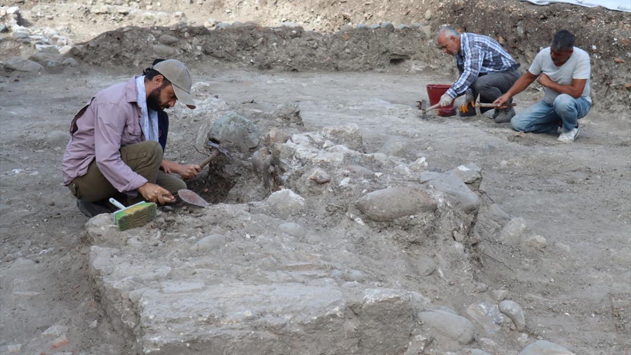 "Saraya yönelik gelecekte yürütülecek araştırmalar için ipucu oluşturdu"