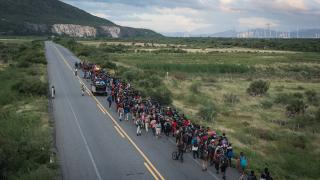 Binlerce göçmen, Meksika'da mahsur kaldı
