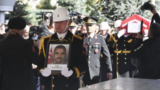 Şehit taksici Murat Arslan son yolculuğuna uğurlandı