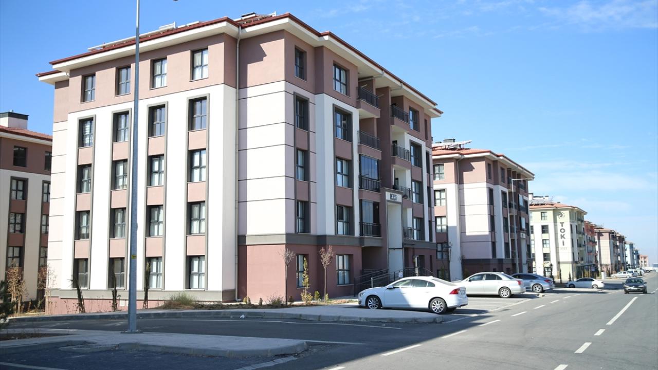 "Güvenli ve normal hayat başladı"