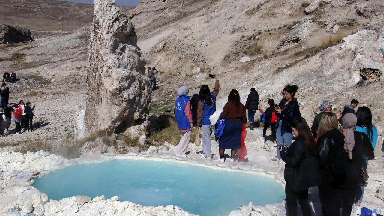 "Yerli ve yabancı birçok turist bölgemize gelmeye başladı"