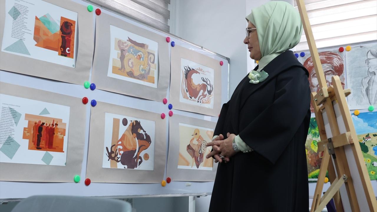 Öğrenciler TEKNOFEST`te derece kazandıkları projelerini Türkçe anlattı