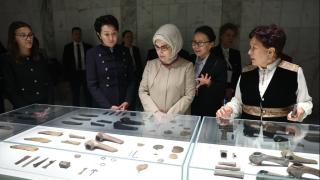 Emine Erdoğan, Kırgız Cumhuriyeti Milli Tarih Müzesi'ni ziyaret etti