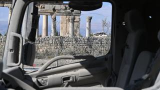 İsrail'in, Lübnan'ın doğusuna yönelik saldırısında tarihi ve turistik yapılar ağır hasar gördü