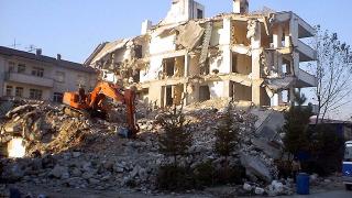 Düzce depreminin üzerinden 25 yıl geçti