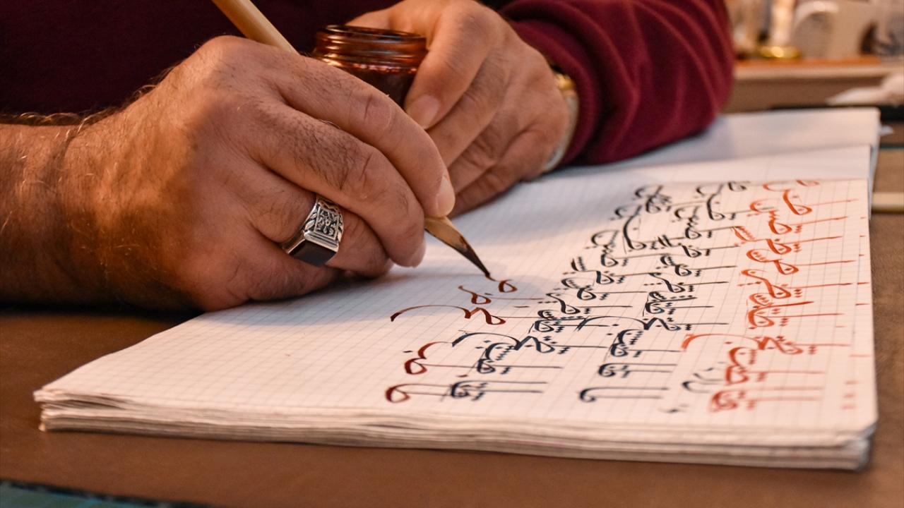 "Osmanlı döneminde hüsn-i hat sanatı zirveye çıkmıştır"