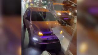 Otomobiliyle ambulansın peşine takılarak yol isteyen sürücü yakalandı