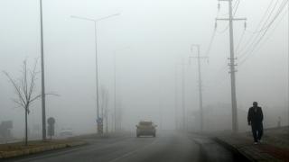 Erzincan'da sis: Görüş mesafesi 30 metreye kadar düştü