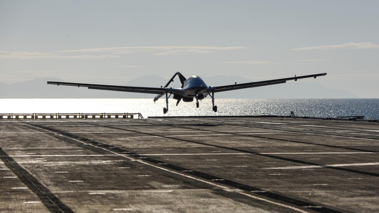 Toplam uçuş 828 saati geçti