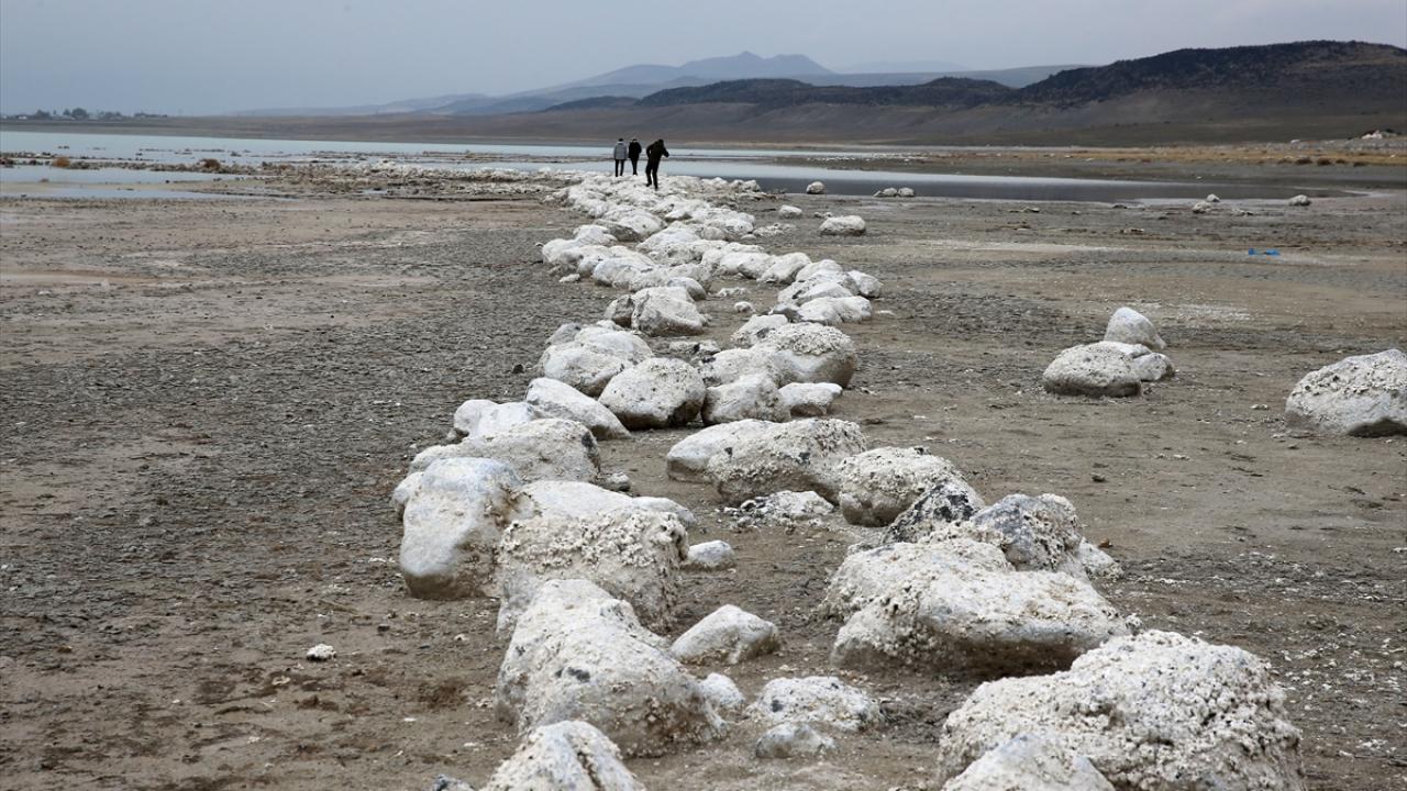 "Van Gölü çevresindeki diğer iskelelerle bağlantısı olabilir"