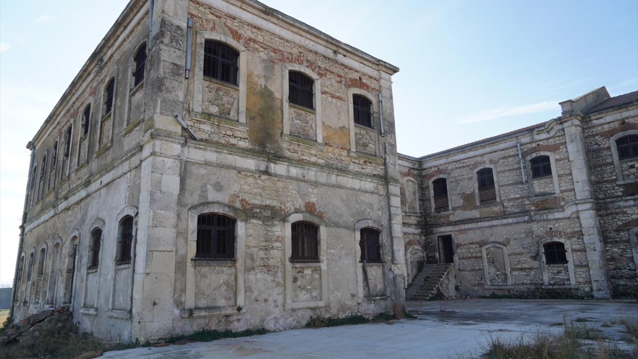 Mahmudiye Kışlası