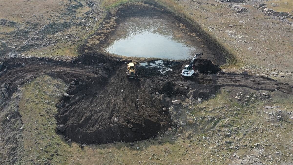 "Kuyucuk Gölü 3 yıldır kurtarılmaya çalışılıyor"