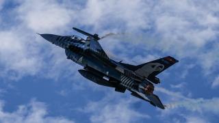 SOLOTÜRK Çanakkale semalarında gökyüzünü süsledi