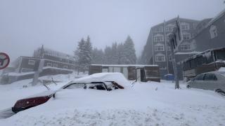 Uludağ'da kar kalınlığı 53 santimetreye ulaştı