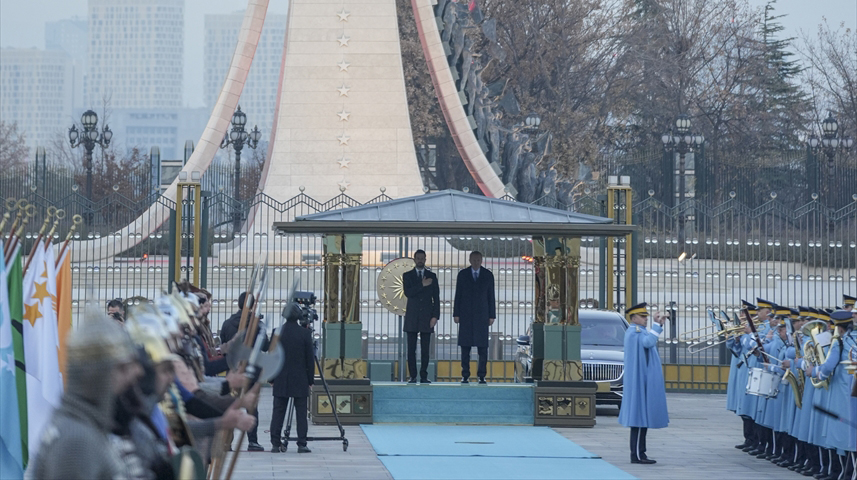 Cumhurbaşkanı Erdoğan, Milatoviç'i resmi törenle karşıladı