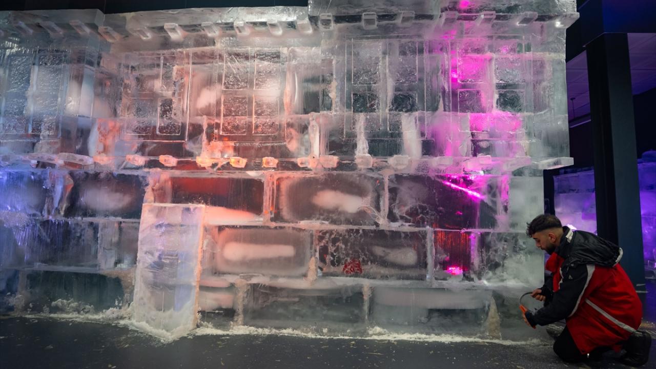 "Erzurum`a ait kültür birikimi buz sanatı yoluyla kuşaklara aktarılacak"