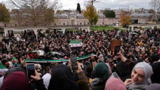 Esed rejiminin devrilmesi İstanbul'da coşkuyla kutlandı