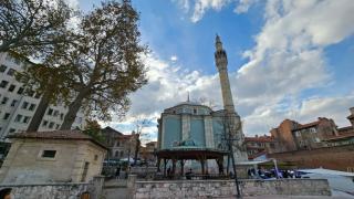 Kütahya'daki Yeşil Camii zengin motifleriyle dikkat çekiyor