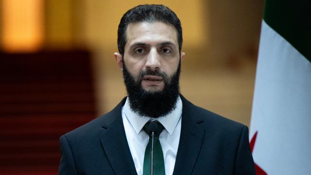 Suriye Cumhurbaşkanı Şara, yaptırımların kaldırılması dolayısıyla Türkiye ve Körfez ülkelerine teşekkür etti haber görseli