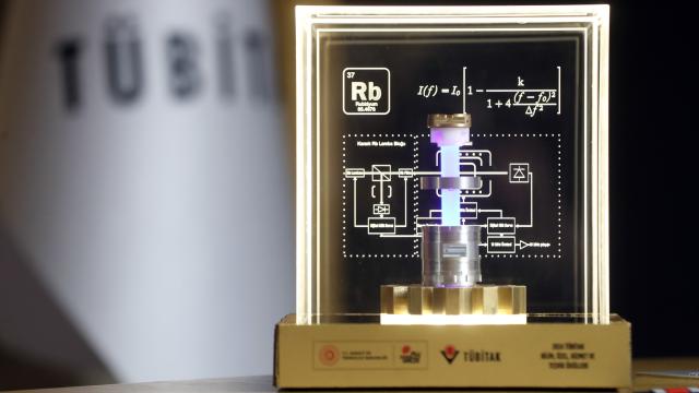 Türkiye'nin yerli atomik saati uzaya fırlatıldı haber görseli