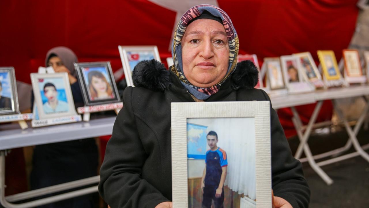 "Gelin, güvenlik güçlerimize teslim olun"