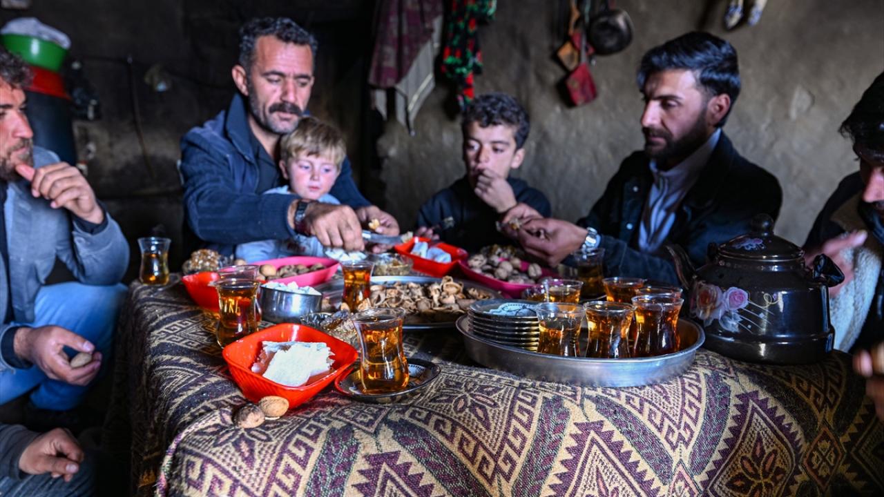 "Geleneklerin birçoğu mezrada yaşatılıyor"