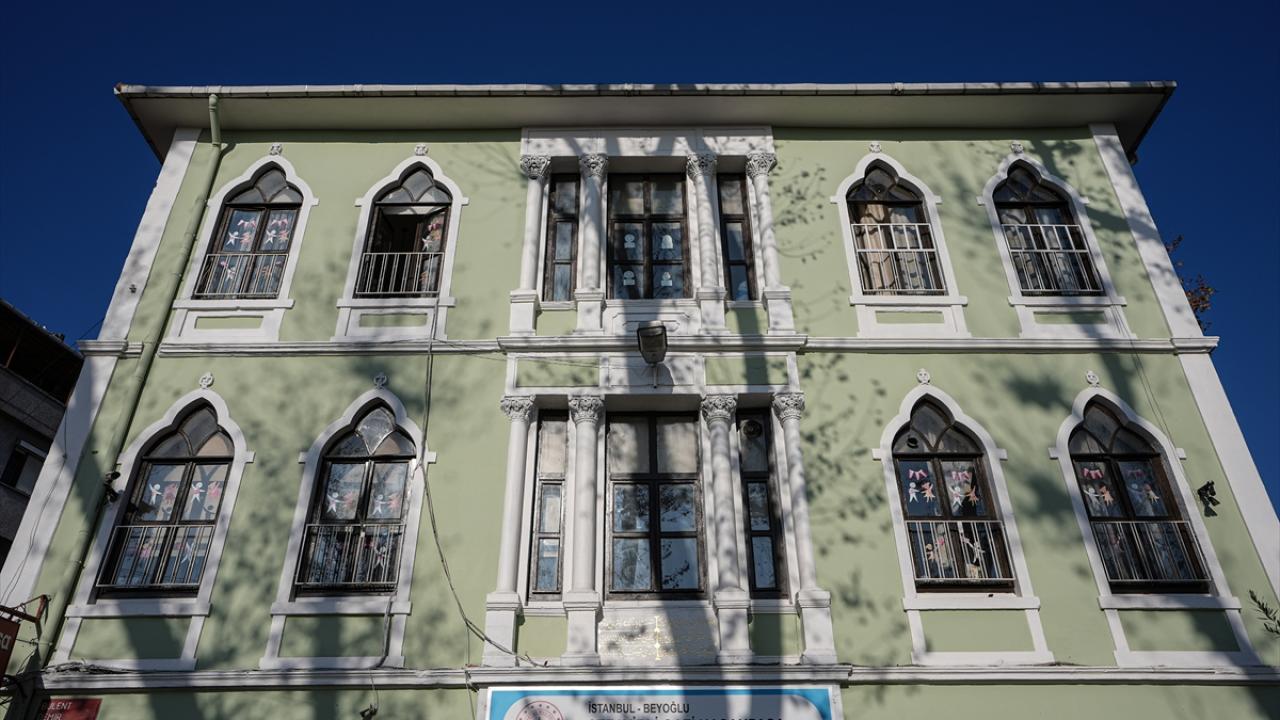 Cezayirli Gazi Hasan Paşa İlkokulu