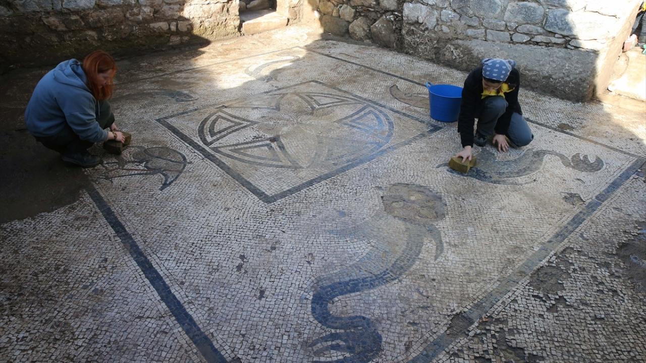 "Gördüğü hayvanları resmetmiş"