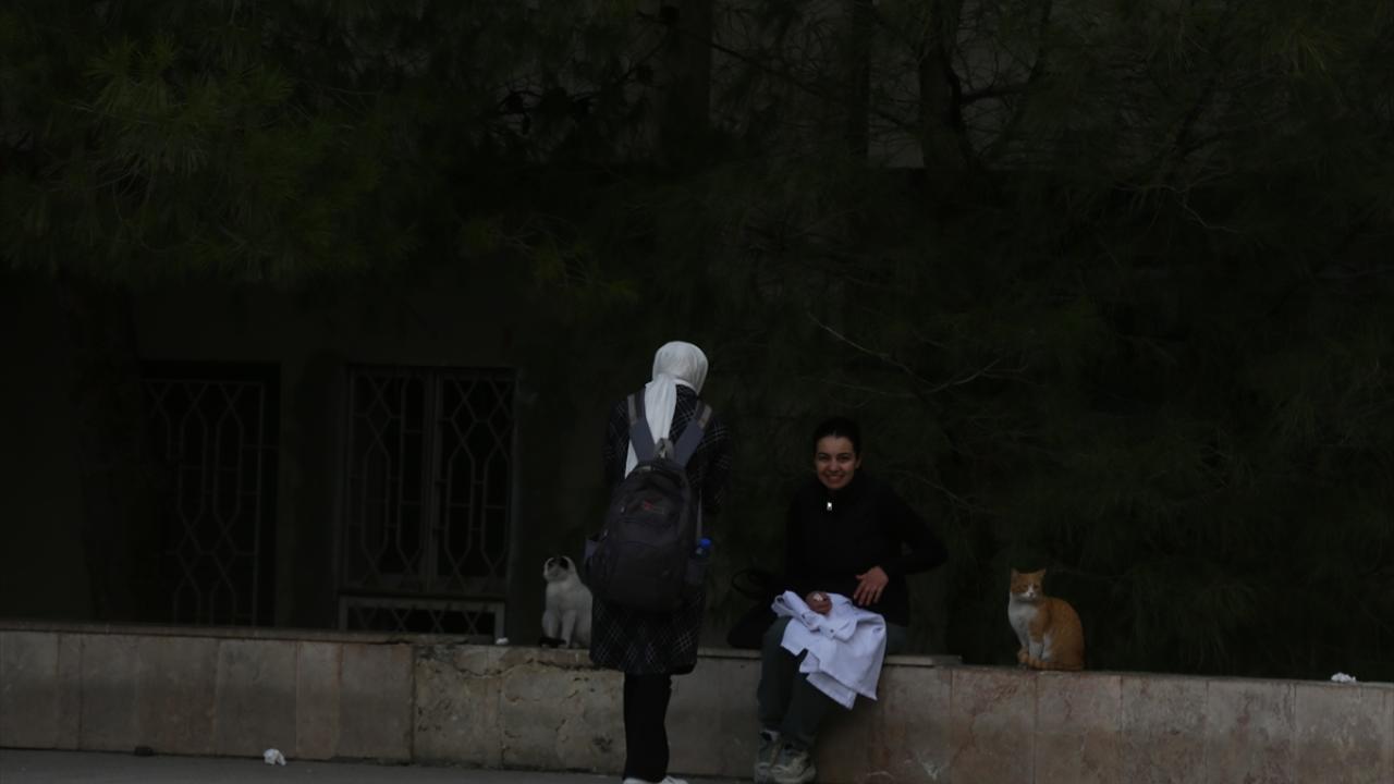 "Suriyeli mülteciler ülkelerine geri dönmeli"