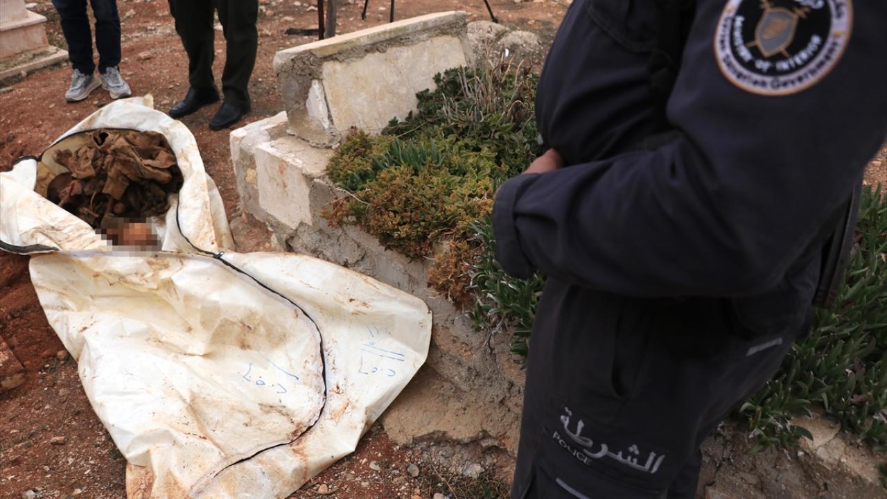 Suriye`de onlarca toplu mezar var