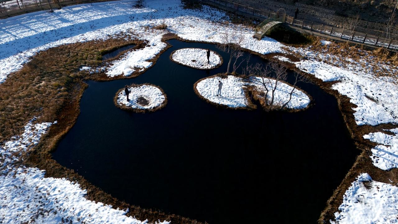 "İlk defa su üzerinde hareket eden adalar gördüm"