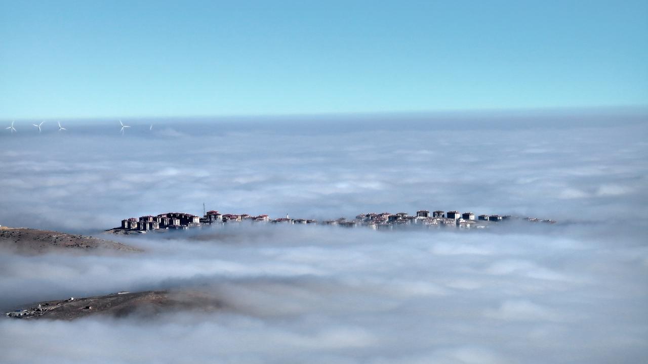 Konya`da yoğun sis etkili oldu
