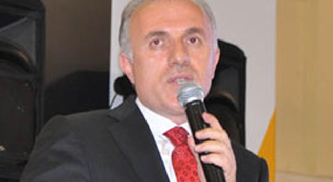 Aziz Babuşçudan havalimanında açıklama